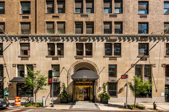 The Lombardy in New York, NY - Foto de edificio - Building Photo