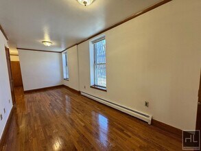 423 Lincoln Pl in Brooklyn, NY - Foto de edificio - Building Photo