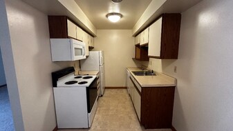 916 Kings Rd in Schenectady, NY - Building Photo