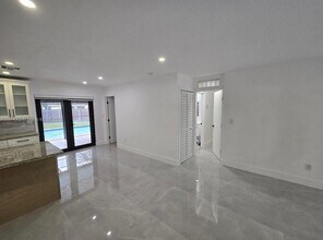 19850 Franjo Rd in Cutler Bay, FL - Building Photo - Building Photo