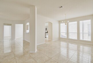 6614 Halcyon Days Dr in Humble, TX - Building Photo - Building Photo