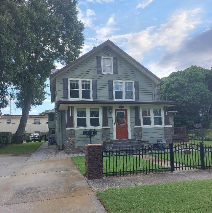 2210 14th Ave N in St. Petersburg, FL - Building Photo