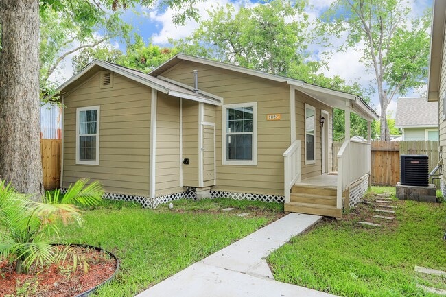 property at 7112 1/2 Avenue L