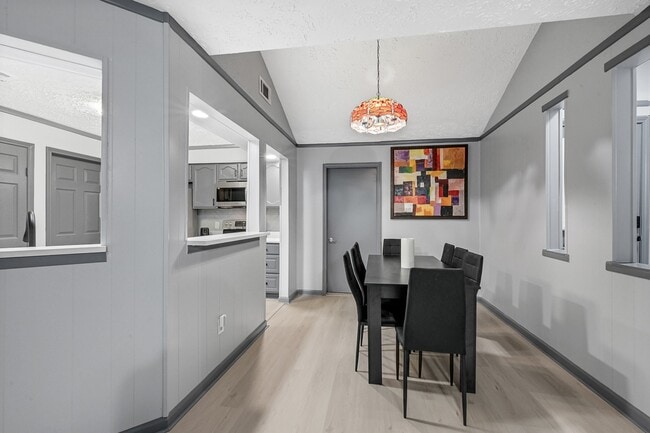 property at 2913 Dunrich Ct