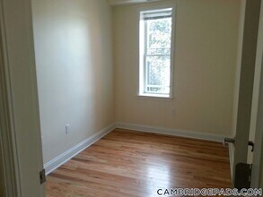 3 Chauncy St, Unit 11 in Cambridge, MA - Building Photo - Building Photo