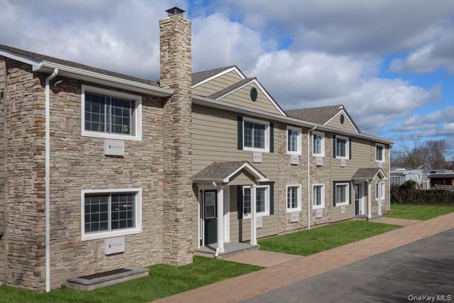 15 Overton St in Sayville, NY - Building Photo - Building Photo