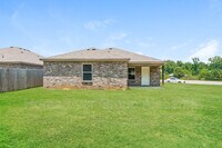 816 The Heights Ln photo'