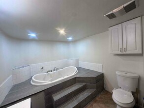 3100 SE 122nd Ave in Portland, OR - Building Photo - Building Photo