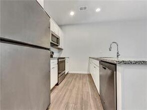 2909 Ridgeview Dr in Atlanta, GA - Building Photo - Building Photo