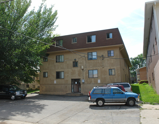 119 N 37th St in Omaha, NE - Foto de edificio - Building Photo