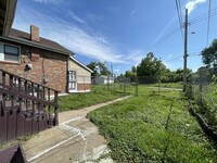 8524 Lowell St in St. Louis, MO - Foto de edificio - Building Photo