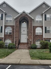 932 Scholastic Ct