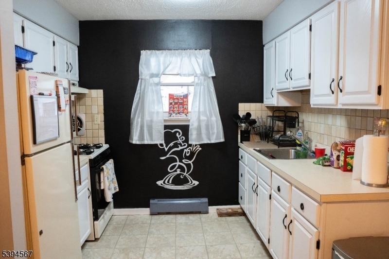 37 Espy Rd in Caldwell, NJ - Building Photo