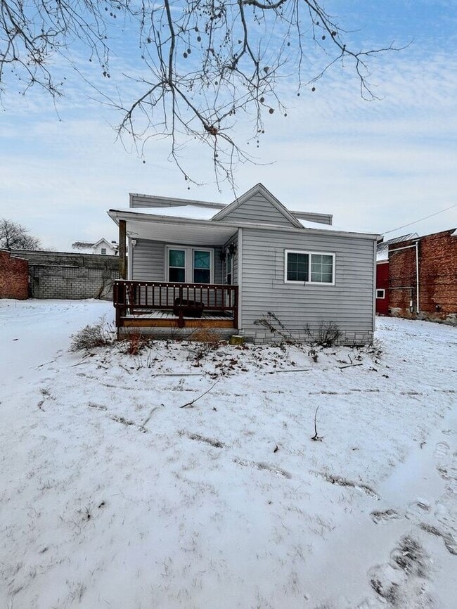 property at 16100 Saranac Rd