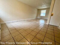 6055 N Norwood St photo'