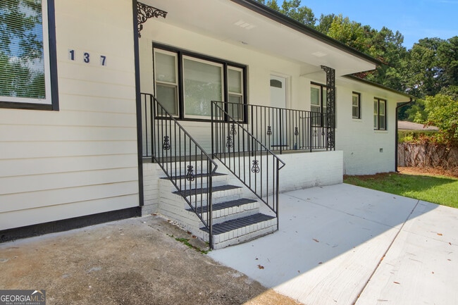 137 Hillcrest Dr SE in Austell, GA - Building Photo - Building Photo