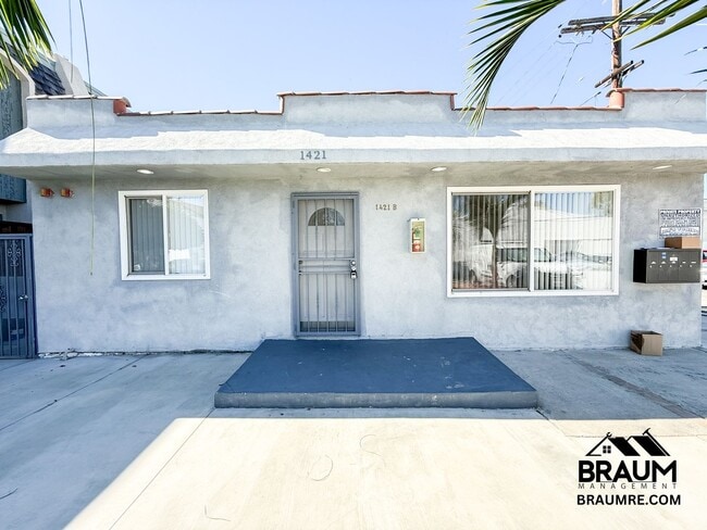 1415 Centinela Ave in Santa Monica, CA - Foto de edificio - Building Photo