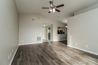 1525 Sunset View Cir in Apopka, FL - Building Photo - Building Photo