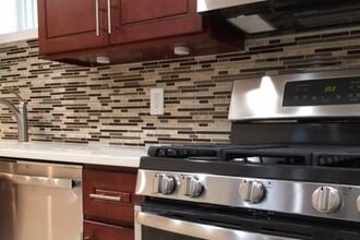 259 Grace Ave, Unit 1 in Secaucus, NJ - Building Photo - Building Photo