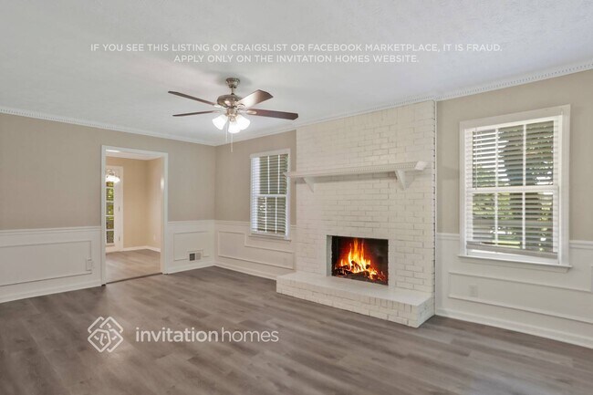 5884 Four Winds Dr SW in Lilburn, GA - Building Photo - Building Photo