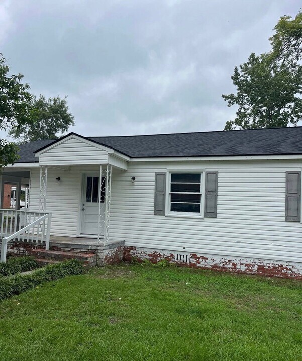 501 Owens St in Marion, SC - Building Photo