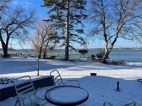 1825 Winter Rd in Grand Island, NY - Building Photo - Building Photo