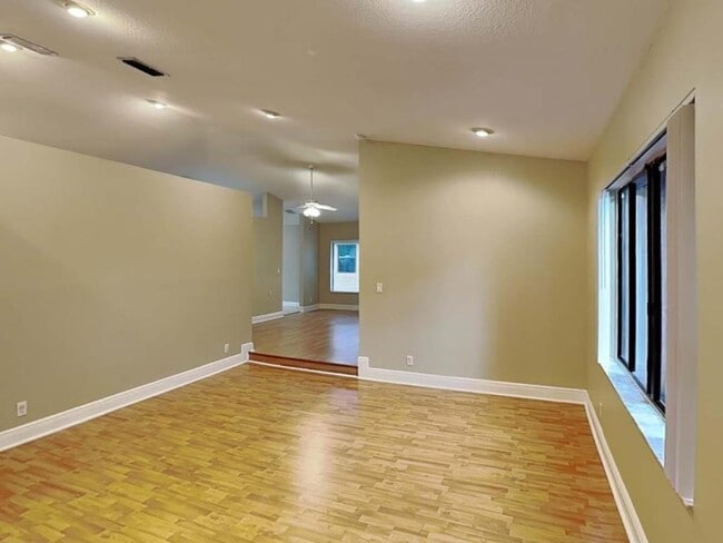 5529 NW 62nd Ave in Coral Springs, FL - Building Photo - Building Photo