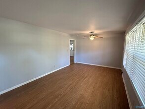 300 McAlpine Dr SE in Huntsville, AL - Building Photo - Building Photo