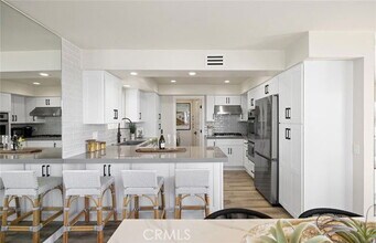 121 Boca De La Playa in San Clemente, CA - Building Photo - Building Photo