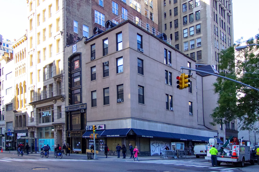 264 5th Ave in New York, NY - Building Photo