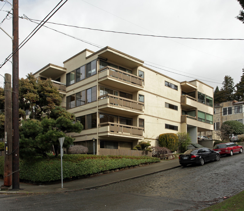 Franklin Terrace in Seattle, WA - Building Photo