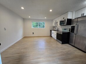 14505-14505 Woodlawn St SW in Lakewood, WA - Building Photo - Building Photo