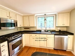 365 Woodville Rd in Ashaway, RI - Building Photo - Building Photo