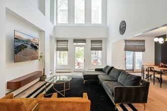 207 SHEARWATER Ct W in Jersey City, NJ - Building Photo - Building Photo