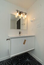 6602 Lansdowne Ave in Philadelphia, PA - Building Photo - Building Photo