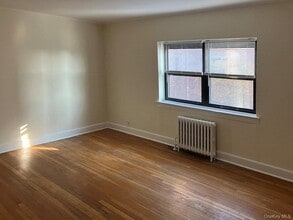 240 Halstead Ave in Harrison, NY - Building Photo - Building Photo