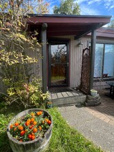 3209 Lois Dr in Anchorage, AK - Building Photo - Building Photo
