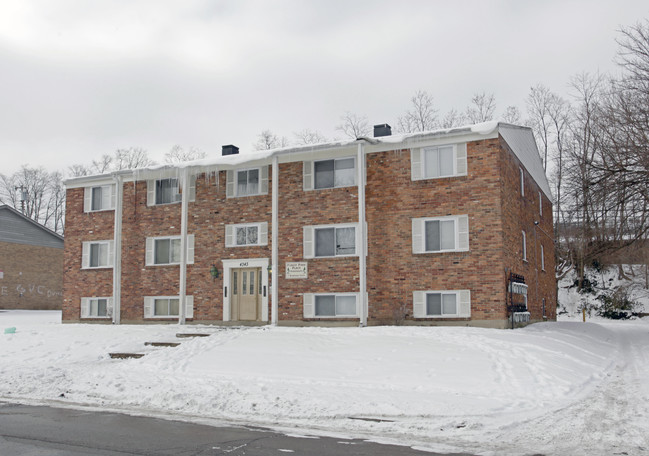 Forest Park Place Apartments in Dayton, OH - Foto de edificio - Building Photo