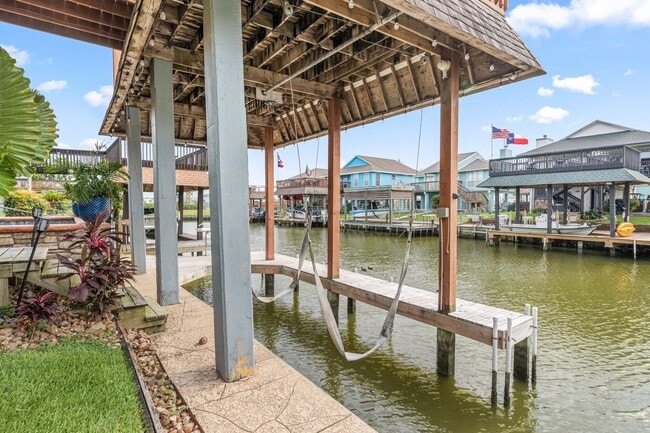 property at 5 S Sandpiper