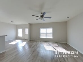 14356 Open Range Dr in Dallas, TX - Building Photo - Building Photo