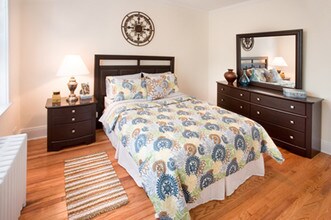 80 St Paul St-Unit -2 in Brookline, MA - Building Photo - Building Photo