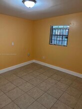 1467 NW 53rd St-Unit -3 in Miami, FL - Building Photo - Building Photo