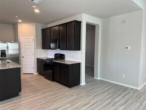 151 Bent Crk Ln in Andice, TX - Building Photo - Building Photo