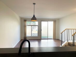 8122 Ripple Ridge in Darien, IL - Building Photo - Building Photo