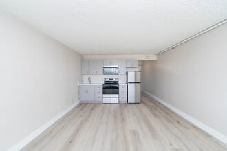 West Park Senior Living in San Dimas, CA - Foto de edificio - Interior Photo