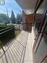 251 Pannahill Rd in Toronto, ON - Building Photo - Building Photo