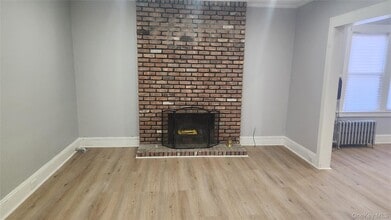 75 Ingraham St in Hempstead, NY - Building Photo - Building Photo