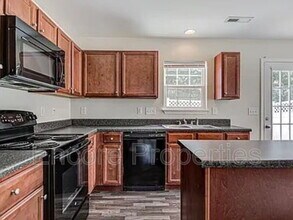 4293 Youngstown Dr in Greensboro, NC - Building Photo - Building Photo