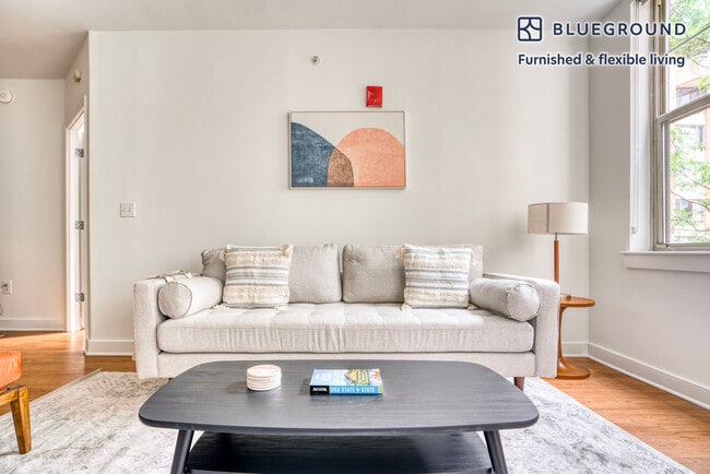 1210 Massachusetts Ave NW in Washington, DC - Building Photo - Building Photo