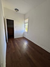 8835 S Commercial Ave in Chicago, IL - Building Photo - Building Photo